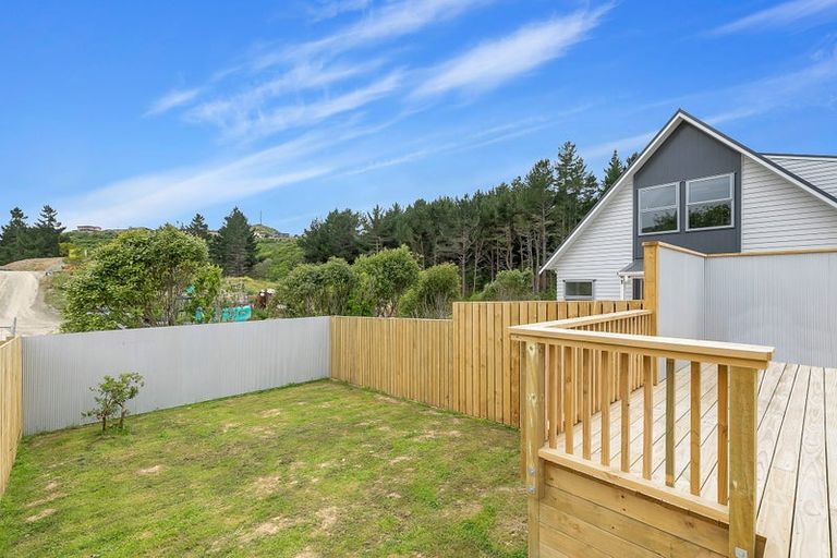Photo of property in 25 York Place, Cannons Creek, Porirua, 5024