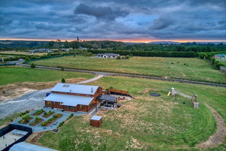 Photo of property in 17 Sarona Park Drive, Omanawa, Tauranga, 3171