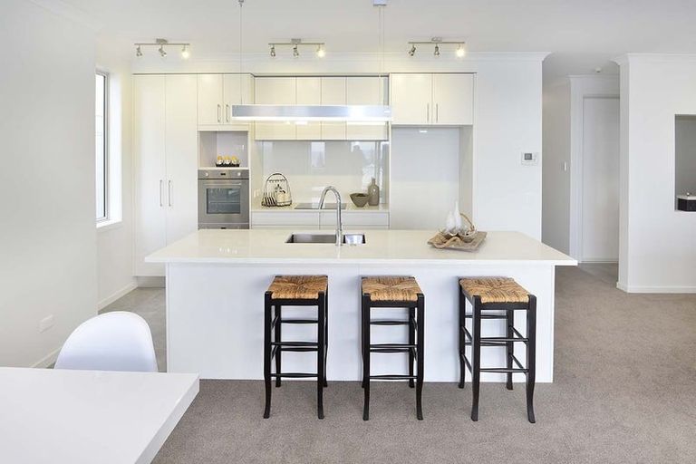 Photo of property in 45 Panorama Heights, Orewa, 0931