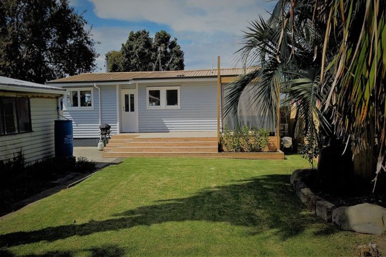 Photo of property in 12 Kambalda Street, Mangere Bridge, Auckland, 2022