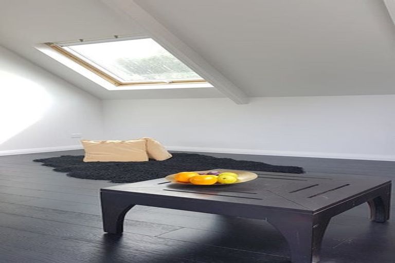 Photo of property in 92b Upper Harbour Drive, Greenhithe, Auckland, 0632