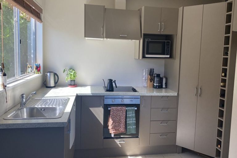 Photo of property in 2/180 Cecil Road, Wilton, Wellington, 6012