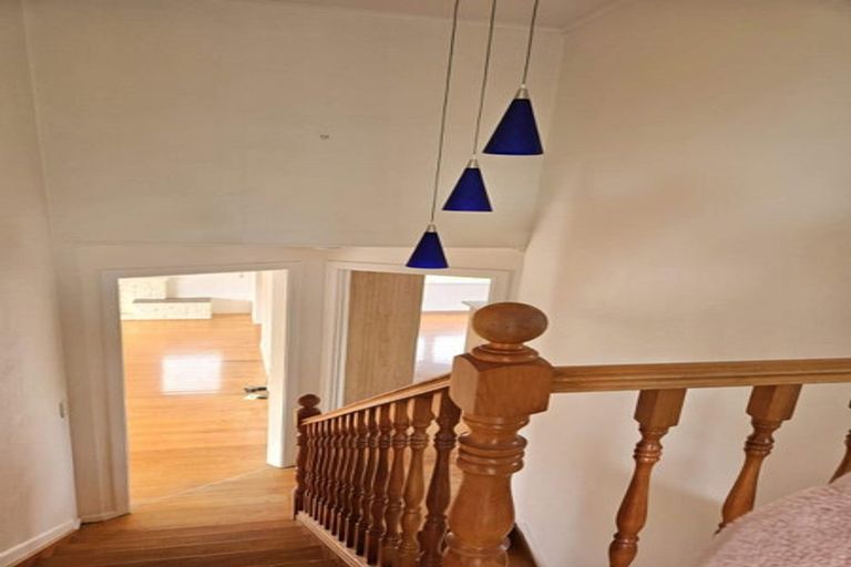 Photo of property in 10 Beldon Place, Pakuranga Heights, Auckland, 2010