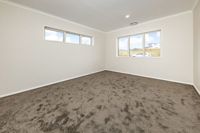 Photo of property in 18 Te Aramanu Crescent, Papakura, 2110