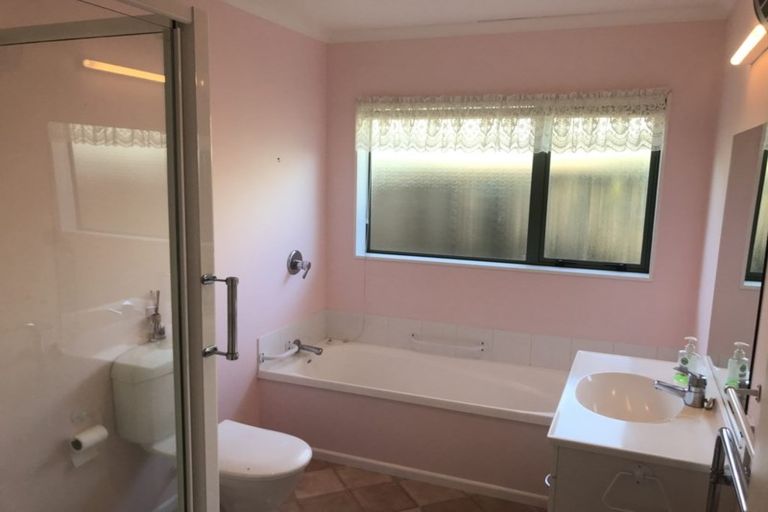 Photo of property in Miramar Villas, 26/6 Brussels Street, Miramar, Wellington, 6022