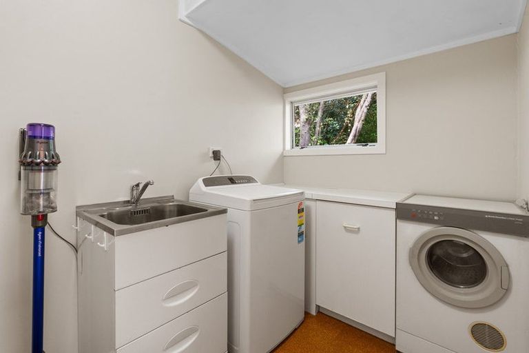 Photo of property in 11 Howard Street, Macandrew Bay, Dunedin, 9014