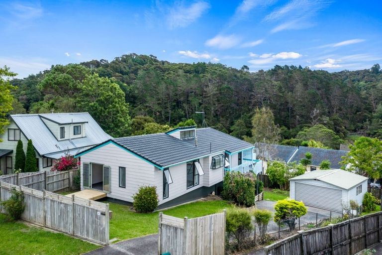 Photo of property in 44 Hale Crescent, Bayview, Auckland, 0629