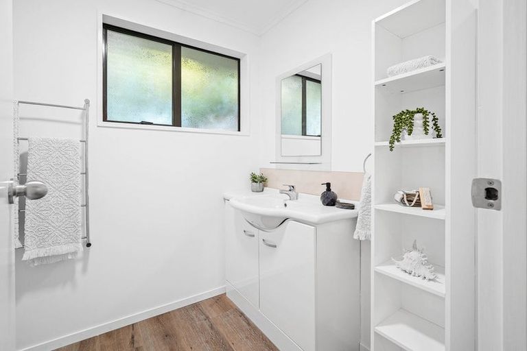 Photo of property in 2/302a Ilam Road, Burnside, Christchurch, 8053