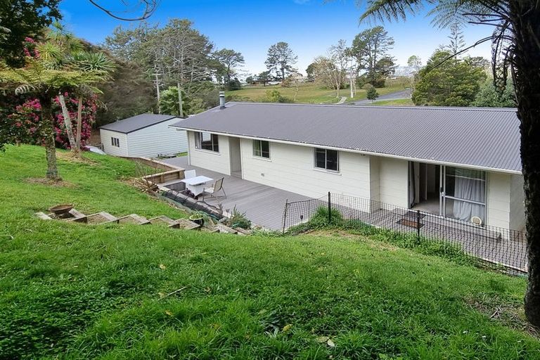 Photo of property in 17 Spargo Road, Massey, Auckland, 0614
