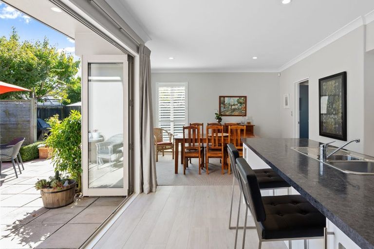 Photo of property in 20a Coolspring Way, Redwood, Christchurch, 8051