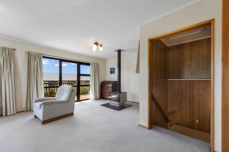 Photo of property in 6 Moana View Road, Waikawa, Picton, 7220