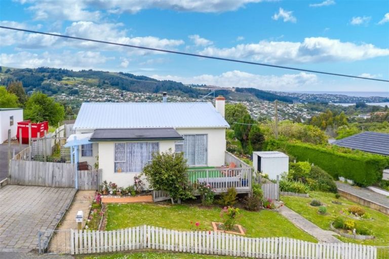 Photo of property in 18 Campbells Road, Pine Hill, Dunedin, 9010