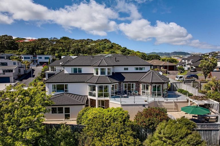 Photo of property in 4 Tombane Terrace, Papakowhai, Porirua, 5024
