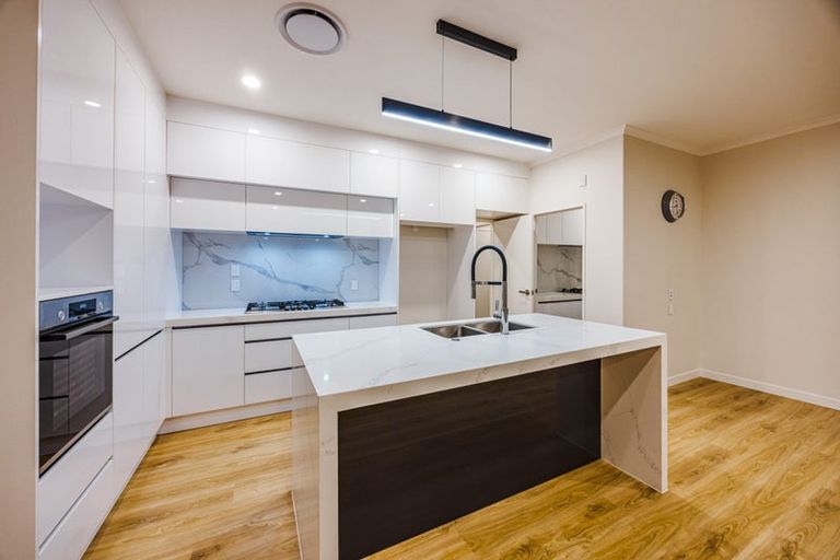 Photo of property in 20 Bendridge Street, Flat Bush, Auckland, 2019