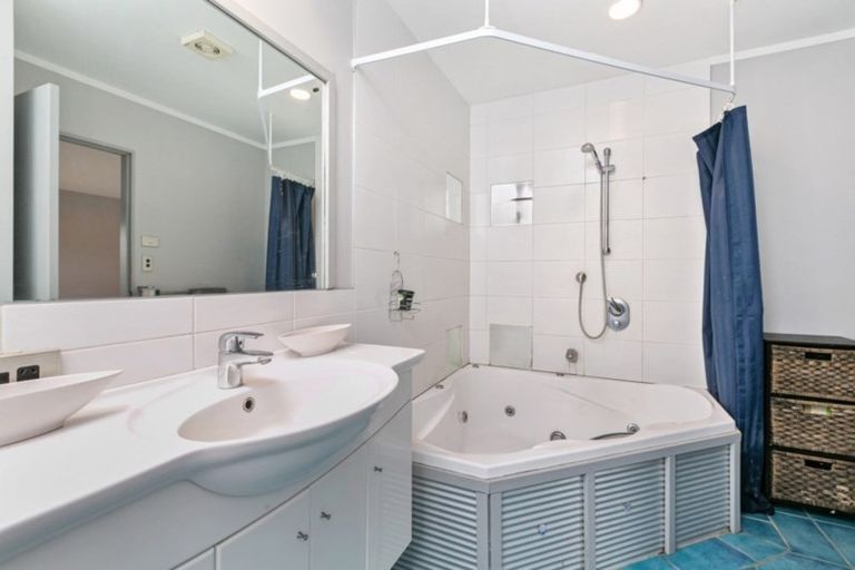 Photo of property in 23 La Colina Place, Bethlehem, Tauranga, 3110