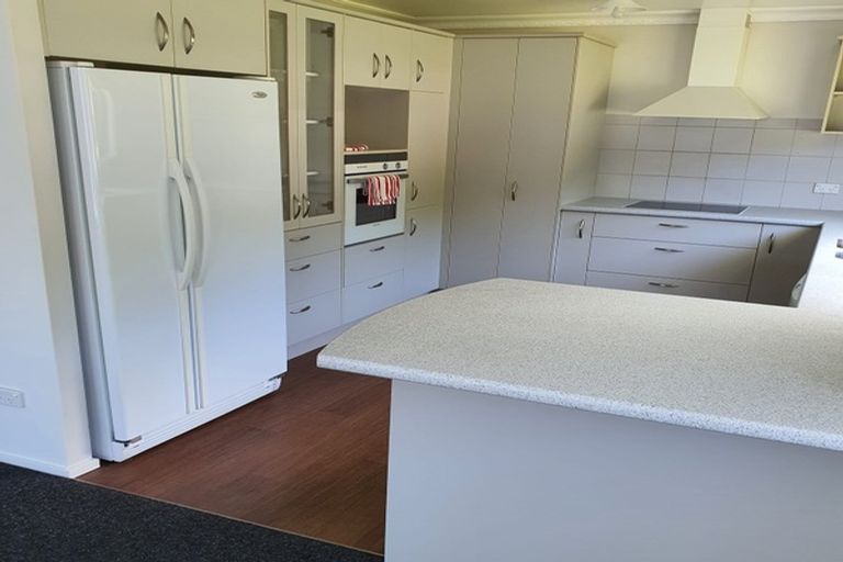 Photo of property in 236 Wade River Road, Wade Heads, Whangaparaoa, 0932