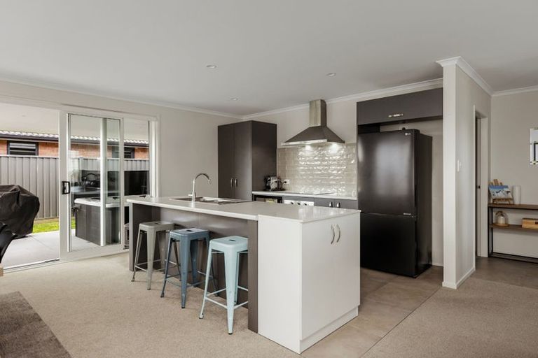 Photo of property in 37 Te Ranga Memorial Drive, Pyes Pa, Tauranga, 3112