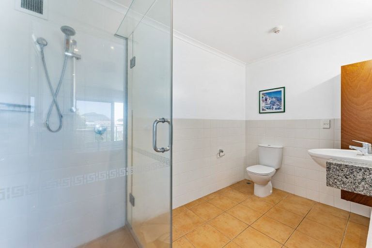 Photo of property in 301/178 Marine Parade, Mount Maunganui, 3116