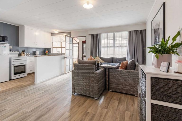 Photo of property in 19 York Street, Gonville, Whanganui, 4501