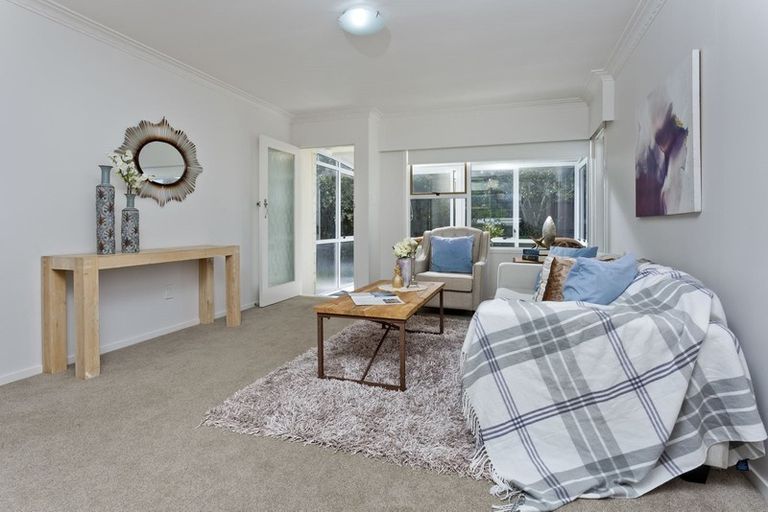 Photo of property in 2/22 Gordon Avenue, Milford, Auckland, 0620