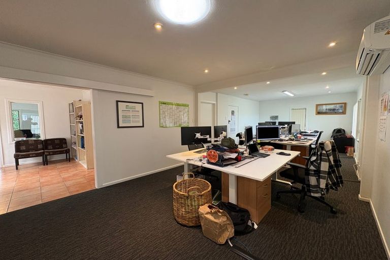 Photo of property in 35 May Street, Mount Maunganui, 3116