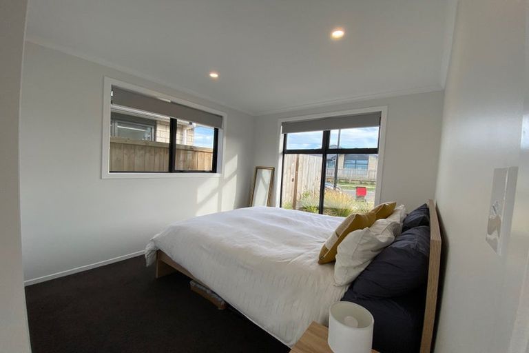 Photo of property in 55 Waruhia Crescent, Rototuna North, 3281