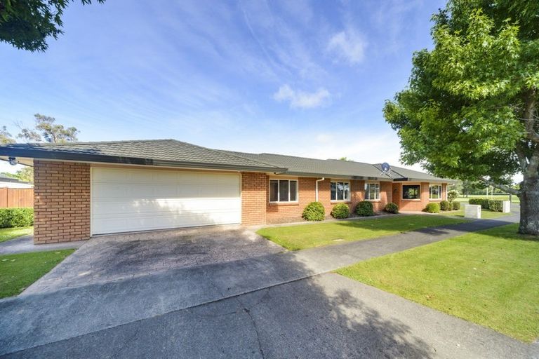 Photo of property in 15 Flemington Lane, Awapuni, Palmerston North, 4412