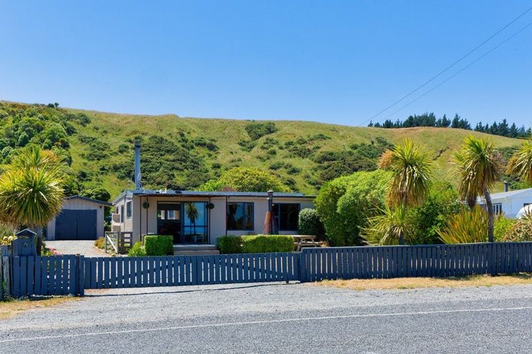 Photo of property in 19 South Bay Parade, South Bay, Kaikoura, 7300