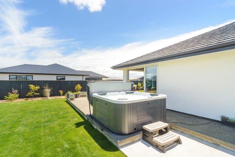 Photo of property in 19 George Street, Bulls, 4818