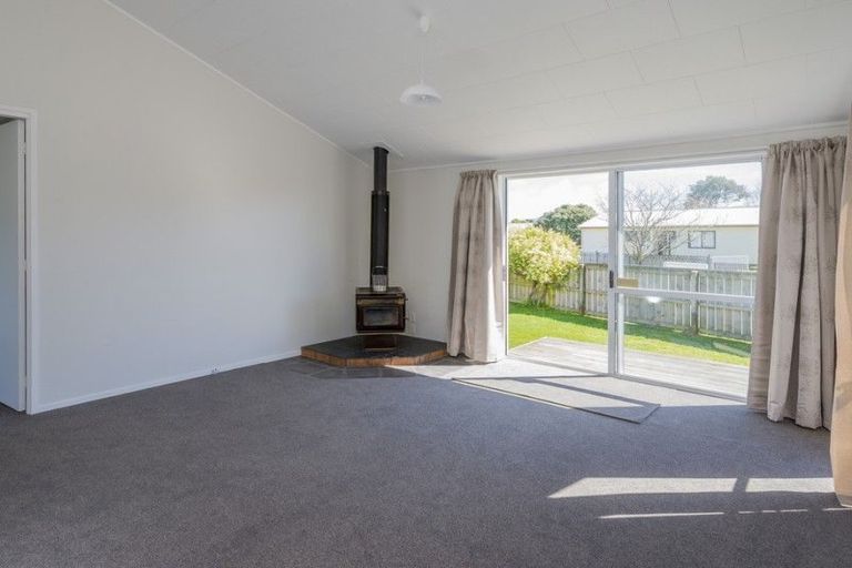 Photo of property in 124 Makarini Street, Paraparaumu, 5032