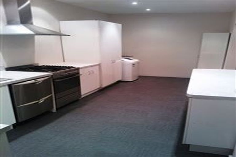 Photo of property in 1/114 Idris Road, Bryndwr, Christchurch, 8052