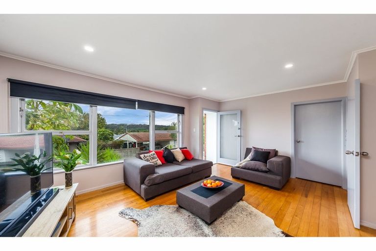 Photo of property in 2/303 Rangatira Road, Beach Haven, Auckland, 0626