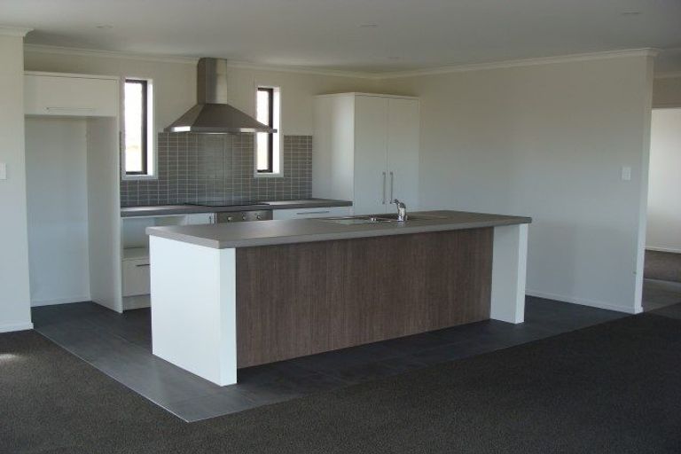 Photo of property in 48 Penetaka Heights, Pyes Pa, Tauranga, 3112