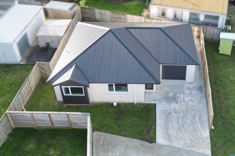 Photo of property in 6 Hof Lane, Foxton, 4814