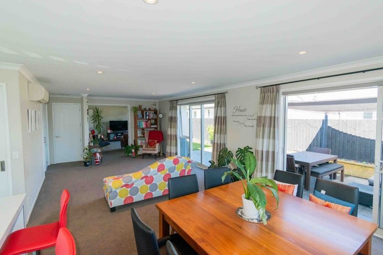 Photo of property in 10 Hyde Place, Halswell, Christchurch, 8025