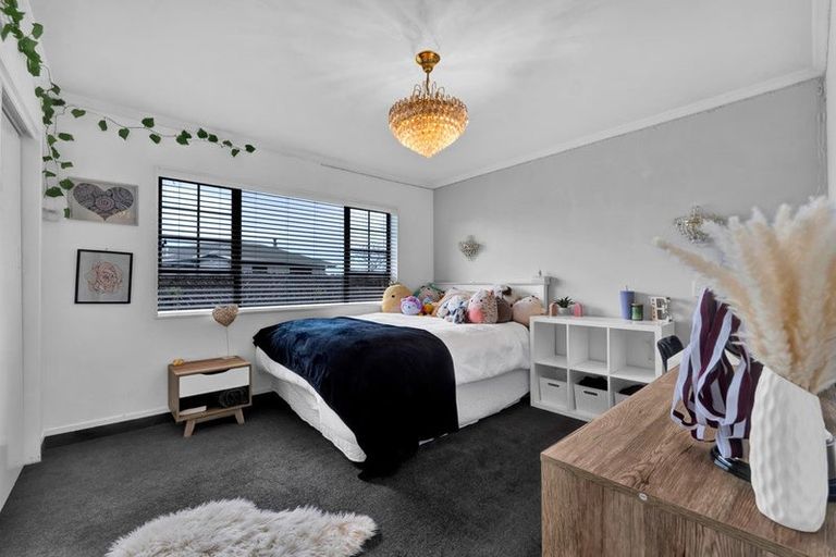 Photo of property in 74 Rata Street, Hawera, 4610