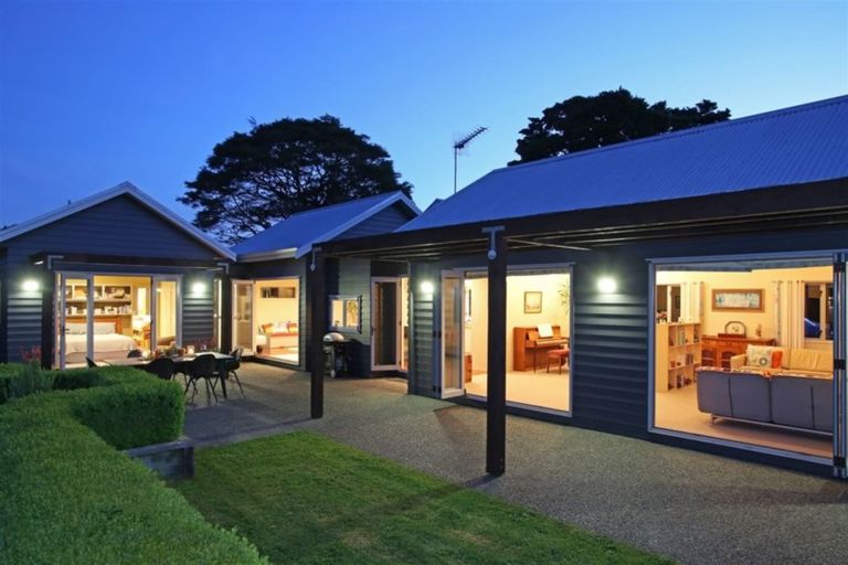 Photo of property in 122 Harrisville Road, Tuakau, 2121