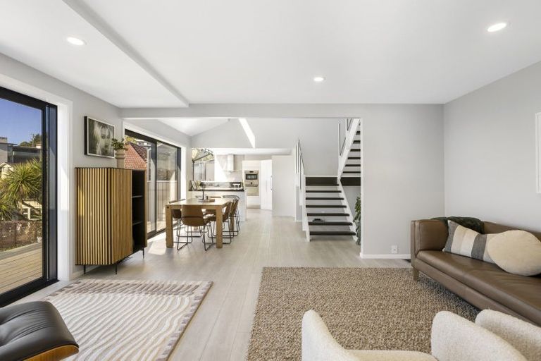 Photo of property in 66 Cliffs Road, Saint Clair, Dunedin, 9012