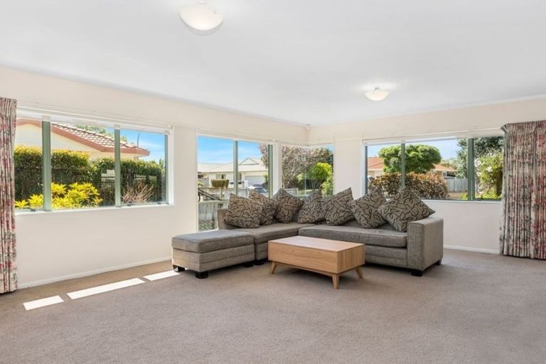 Photo of property in 111 Blake Boulevard, Papamoa Beach, Papamoa, 3118