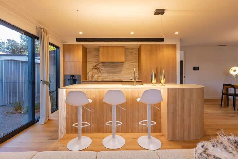 Photo of property in 4/146 Straven Road, Fendalton, Christchurch, 8014