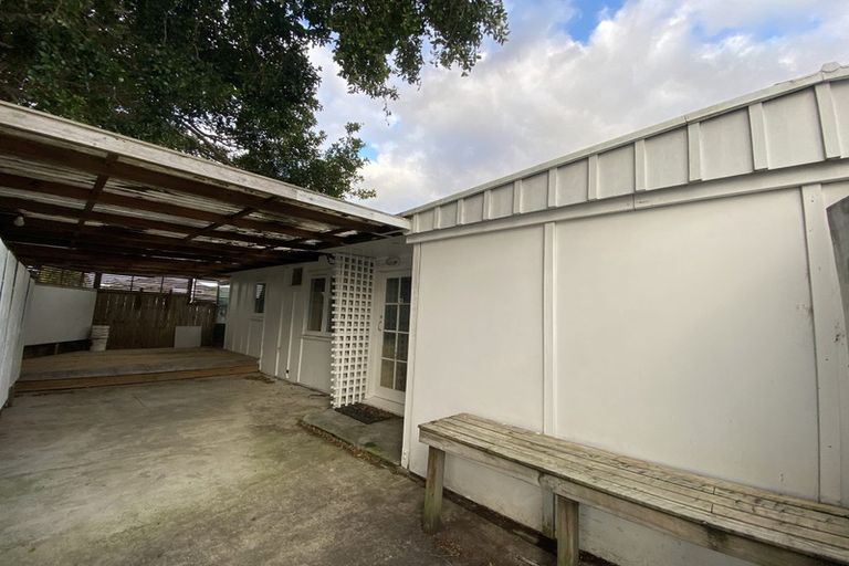 Photo of property in 64 Manuka Road, Glenfield, Auckland, 0629