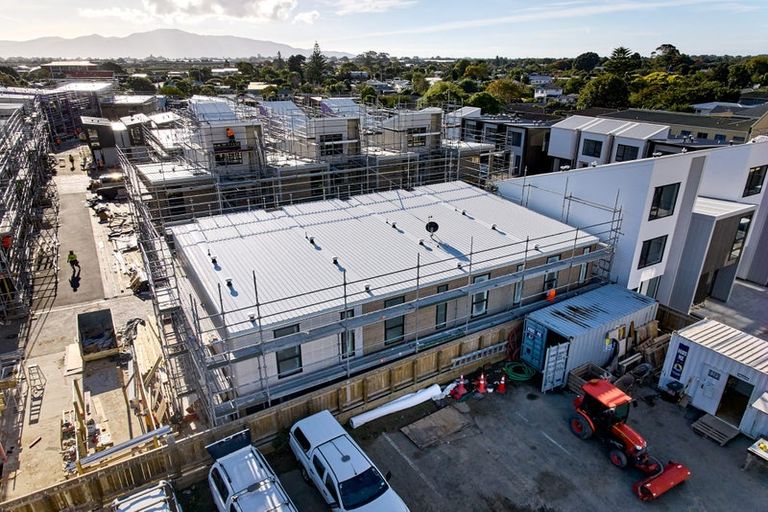 Photo of property in 1 Kamahi Place, Paraparaumu, 5032