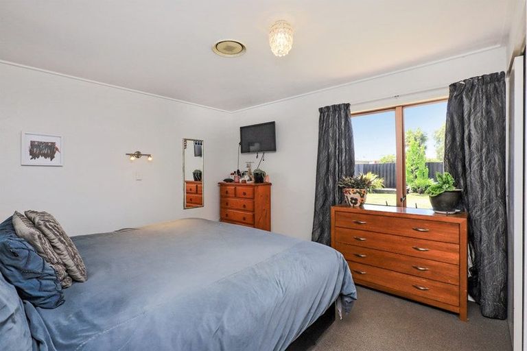 Photo of property in 100 Flaxmere Avenue, Flaxmere, Hastings, 4120