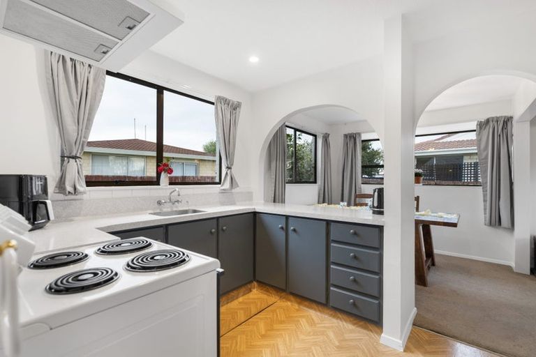 Photo of property in 1/40b Chipping Lane, Redwood, Christchurch, 8051
