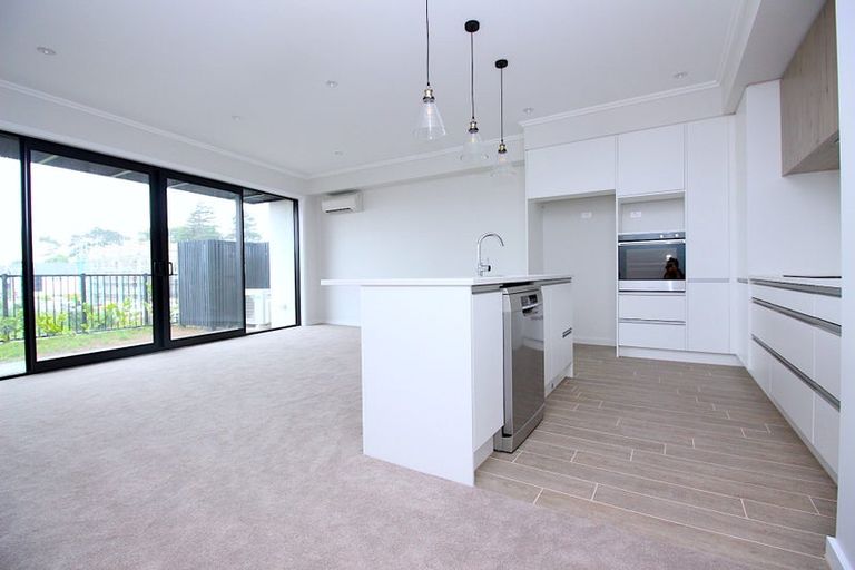 Photo of property in 6 Frances Bryers Road, Hobsonville, Auckland, 0616