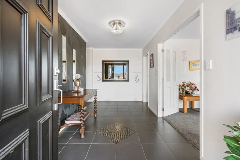 Photo of property in 41 Parkhaven Drive, Rosehill, Papakura, 2113