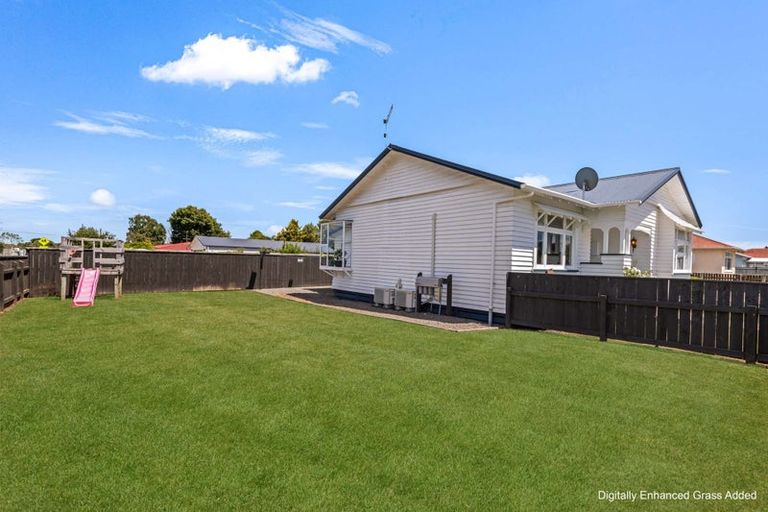 Photo of property in 42 King Street, Marton, 4710