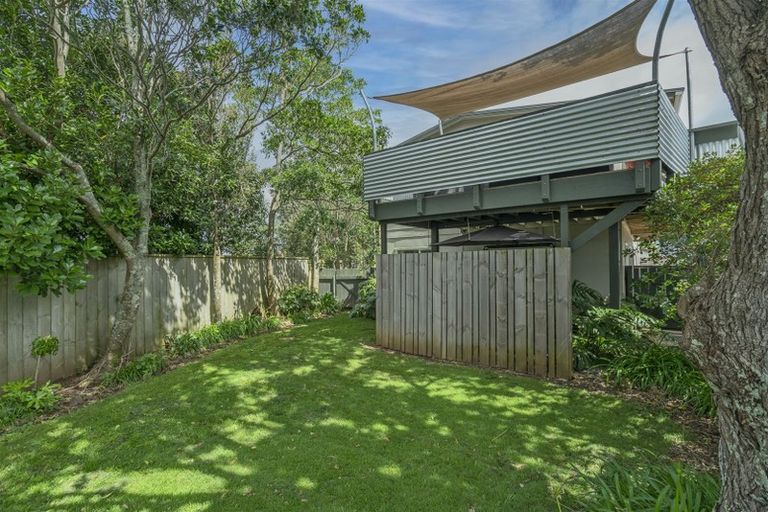 Photo of property in 10 Poplar Street, Whitianga, 3510