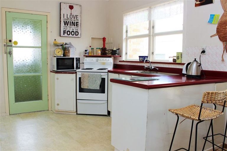 Photo of property in 211 Moanataiari Street, Thames, 3500