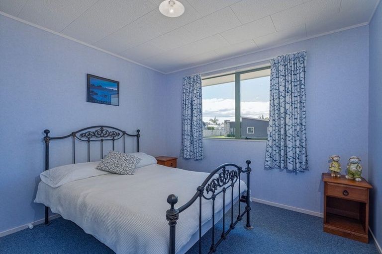 Photo of property in 11 Hawk Hill Crescent, Cooks Beach, Whitianga, 3591